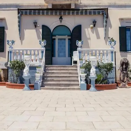 Anna Villa